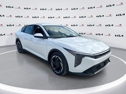New 2026 Kia K4 GT-Line Turbo FWD image 1