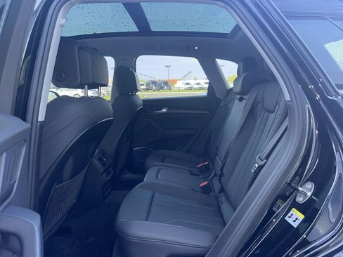 Certified 2025 Audi Q5 e Premium Plus image 28