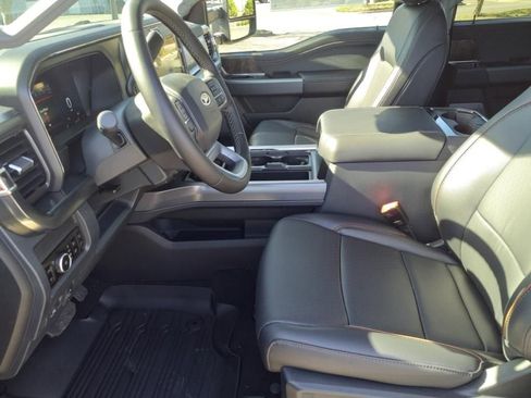 New 2025 Ford F250 Lariat w/ Chrome Package image 3