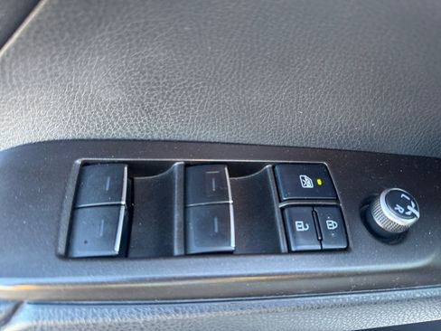 Used 2022 Toyota Camry XSE image 13