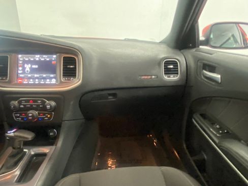 Used 2021 Dodge Charger Scat Pack w/ Driver Convenience Group image 22
