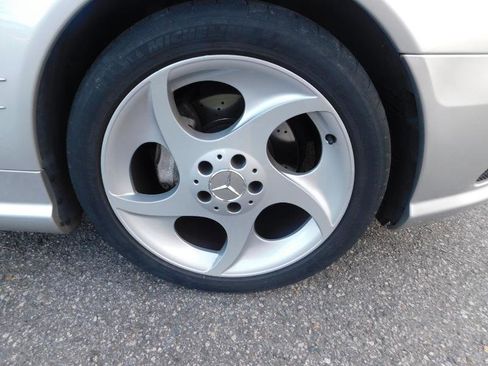 Used 2004 Mercedes-Benz SL 500 image 25