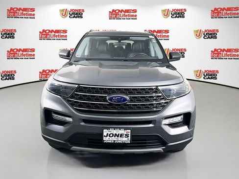 Used 2022 Ford Explorer XLT w/ Equipment Group 202A AWD/4WD image 11