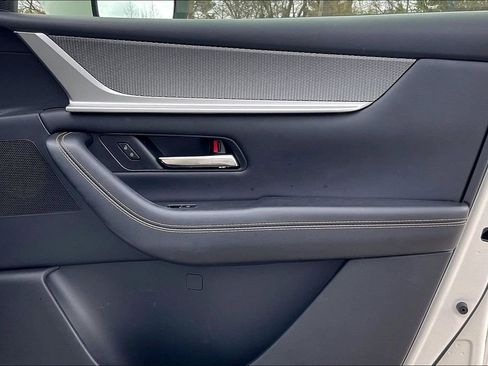 Certified 2024 MAZDA CX-90 3.3 Turbo w/ Premium Plus Pkg image 24