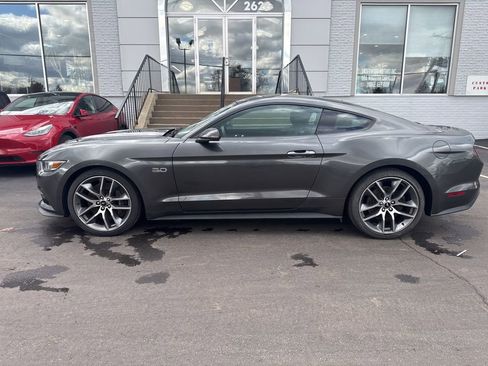 Used 2017 Ford Mustang GT Premium w/ GT Performance Package image 4