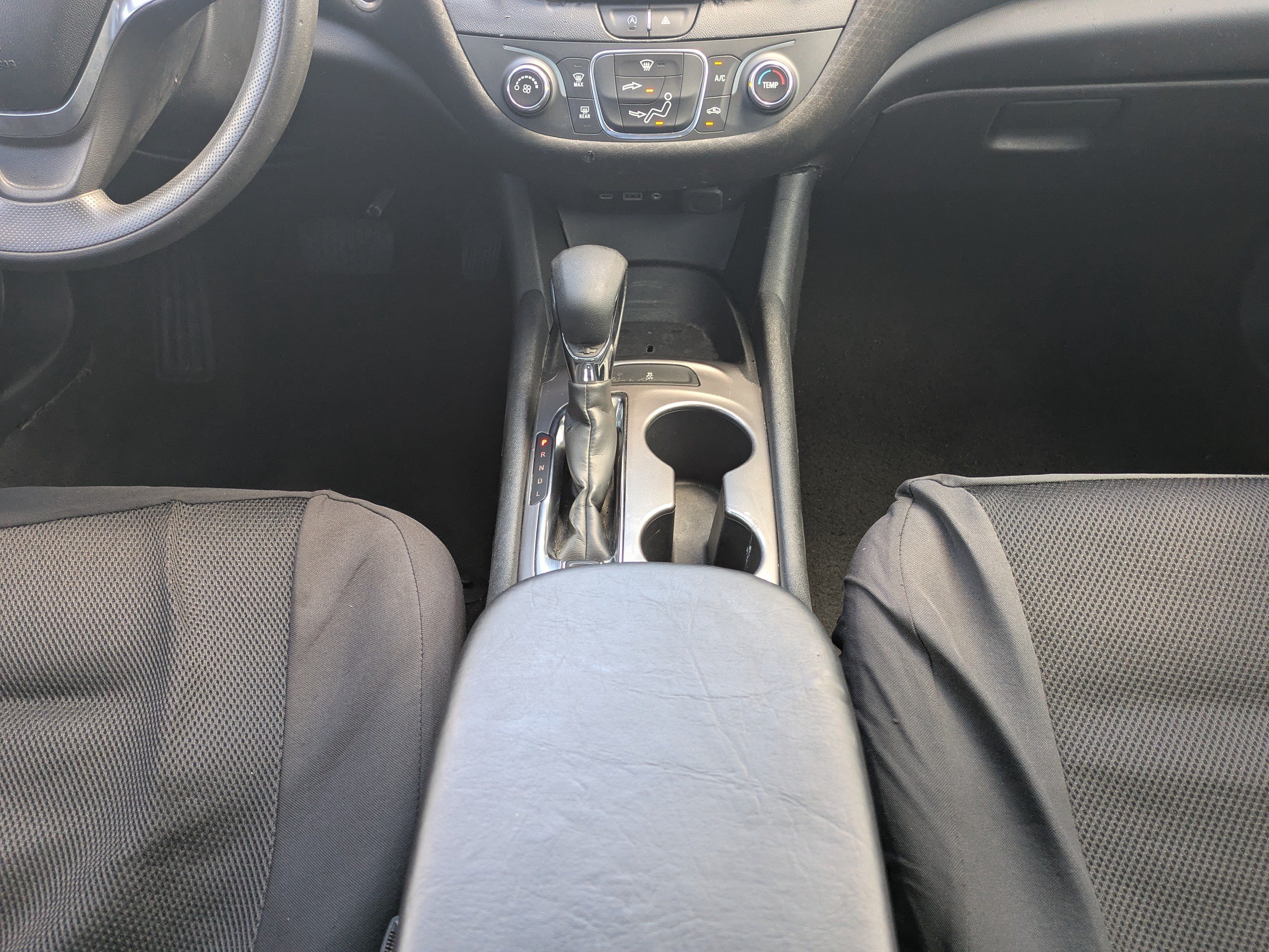 Used 2023 Chevrolet Malibu LS FWD image 18