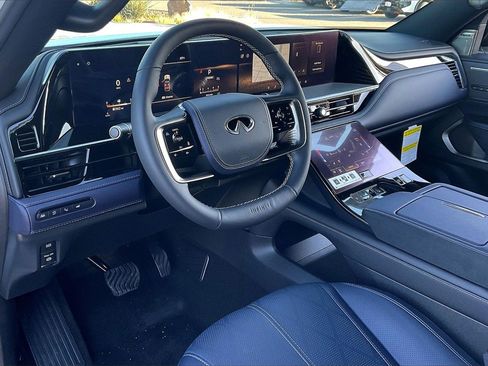 New 2026 INFINITI QX80 4WD w/ Sport Exterior Package image 7