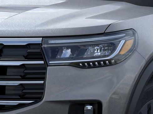 New 2026 Ford Explorer Active w/ Active Comfort Package image 18