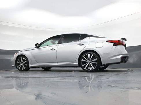 Used 2020 Nissan Altima 2.5 SR w/ Premium Package image 40