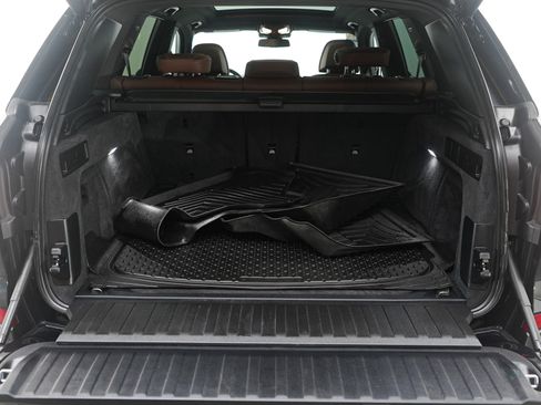 Used 2024 BMW X5 xDrive40i w/ M Sport Package image 11