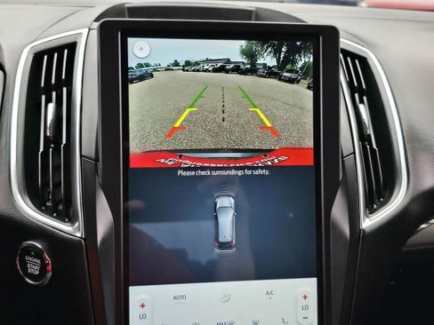Used 2024 Ford Edge Titanium AWD/4WD image 19