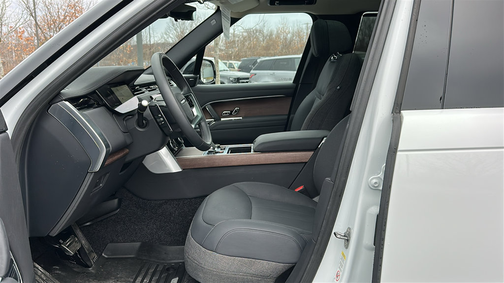 Certified 2023 Land Rover Range Rover SE AWD/4WD image 10