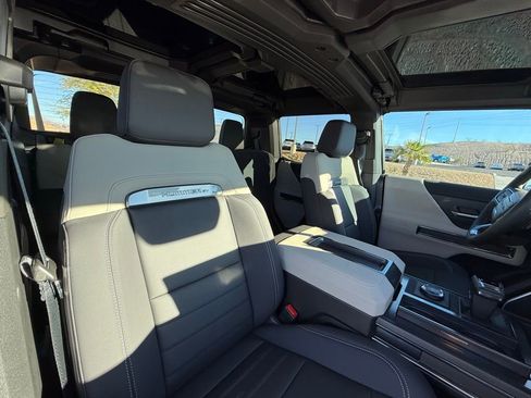 New 2026 GMC Hummer EV 4x4 Crew Cab image 15