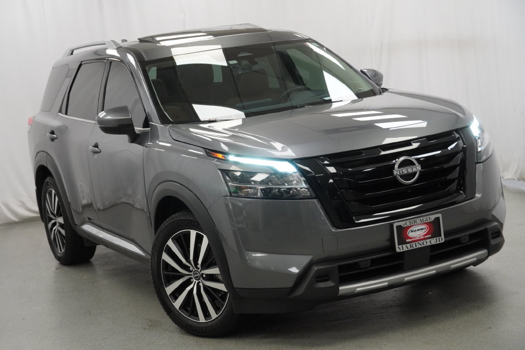 Used 2024 Nissan Pathfinder Platinum AWD/4WD image 14