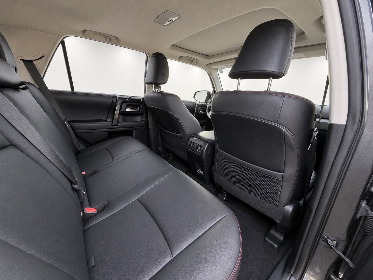 Used 2020 Toyota 4Runner TRD Off-Road Premium w/ Moonroof Package AWD/4WD image 38