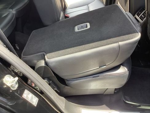 Used 2012 Mercedes-Benz GL 450 4MATIC image 24