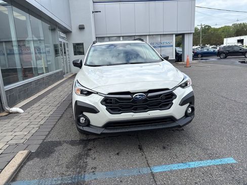 Certified 2025 Subaru Crosstrek 2.0i Premium image 3