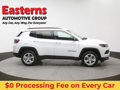 Used 2024 Jeep Compass Latitude AWD/4WD image 45
