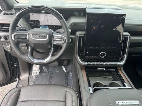 New 2026 GMC Yukon Denali w/ Denali Reserve Package AWD/4WD image 23