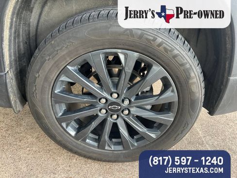 Used 2022 Chevrolet Traverse RS FWD image 6