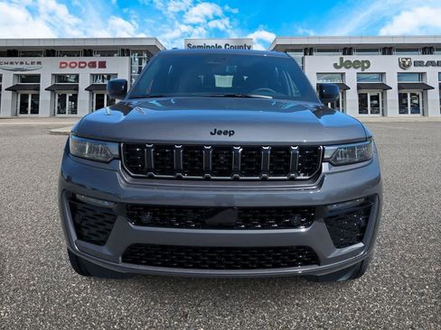 New 2026 Jeep Grand Cherokee L Limited AWD/4WD image 3