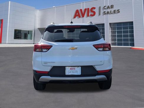 Used 2025 Chevrolet TrailBlazer LT image 7