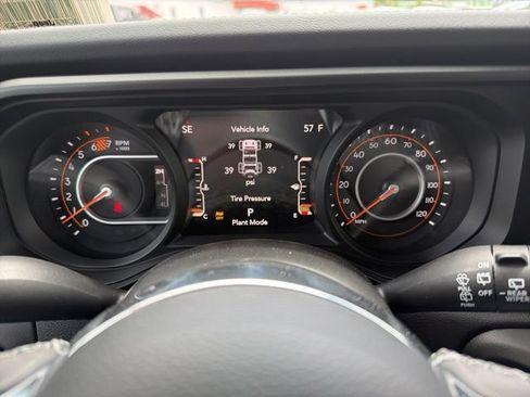 New 2026 Jeep Wrangler Unlimited Sahara AWD/4WD image 15