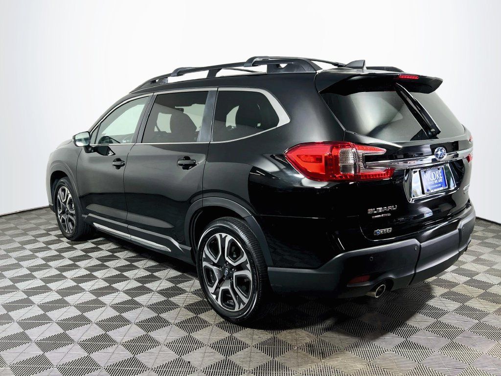 Used 2023 Subaru Ascent Limited AWD/4WD image 5
