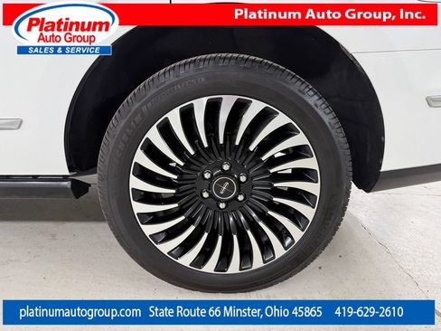 Used 2020 Lincoln Navigator Black Label w/ Cargo Convenience Package AWD/4WD image 58