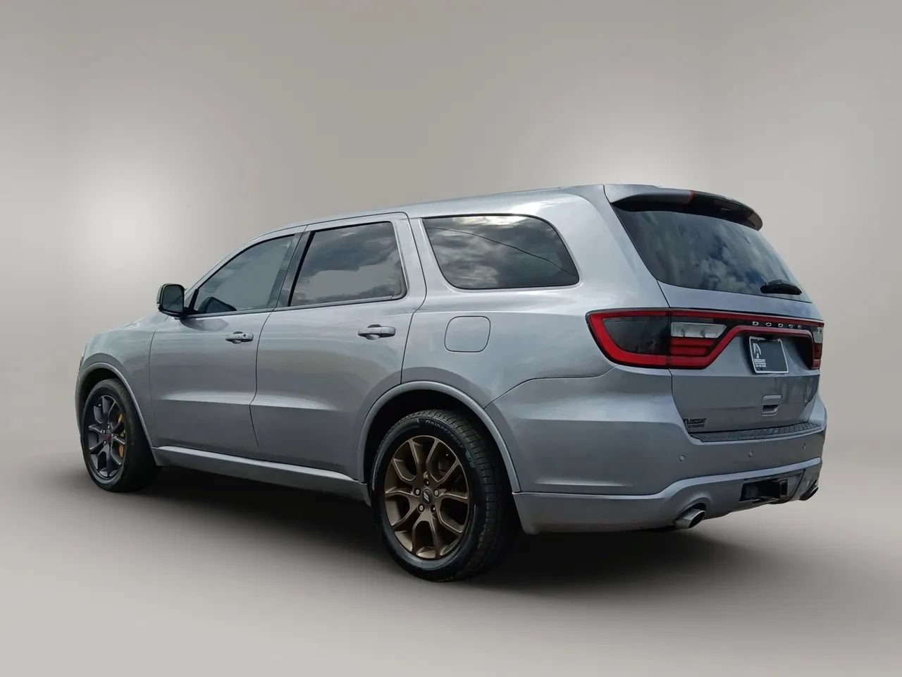 Used 2016 Dodge Durango R/T w/ Trailer Tow Group IV RWD image 3