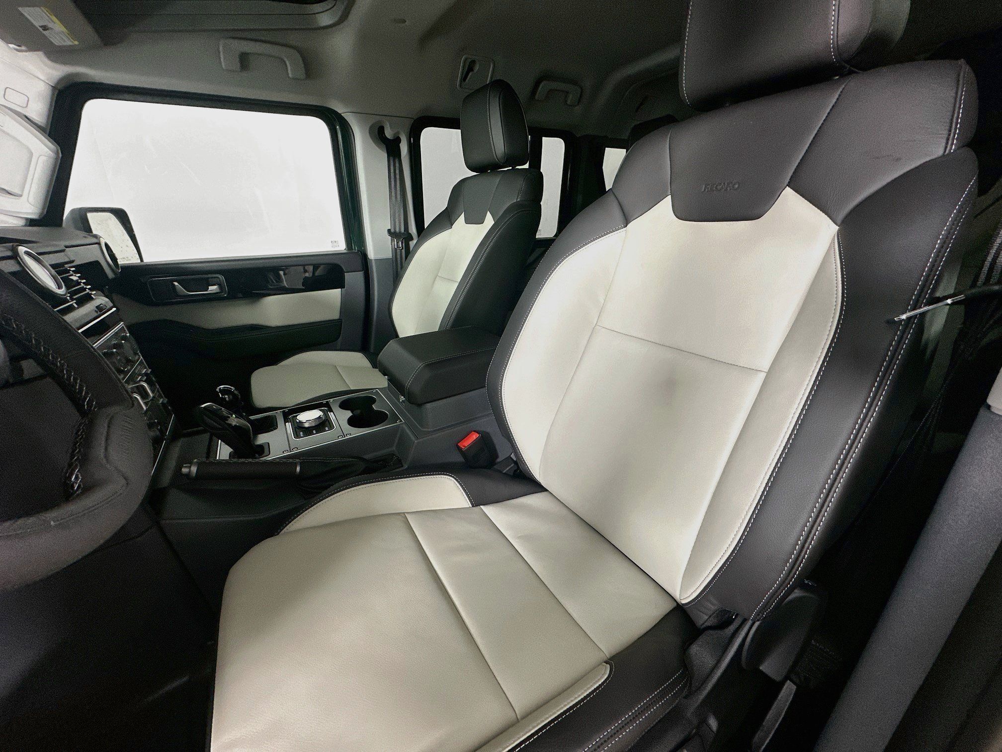 Used 2025 INEOS Grenadier Station Wagon AWD/4WD image 34