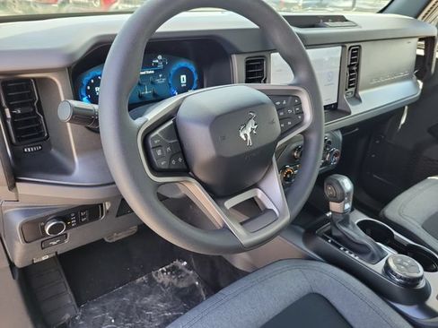 New 2026 Ford Bronco 2-Door AWD/4WD image 9