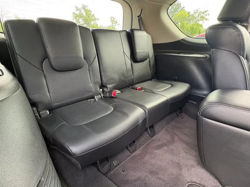 Used 2016 INFINITI QX80 4WD w/ Deluxe Technology Package image 34