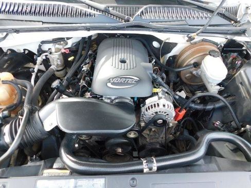 Used 2007 Chevrolet Silverado 1500 LT w/ Extended Cab Value Package image 17