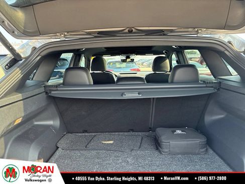 Used 2023 Volkswagen Atlas Cross Sport SEL AWD/4WD image 8