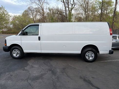 Used 2016 Chevrolet Express 3500 Extended RWD image 7