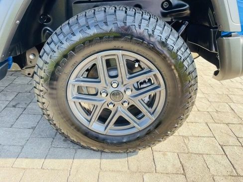 Used 2026 Jeep Wrangler Unlimited Sport AWD/4WD image 31