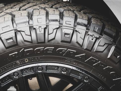 Used 2024 Ford F150 XL image 2