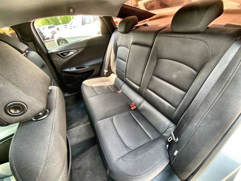 Used 2018 Chevrolet Malibu LT FWD image 24
