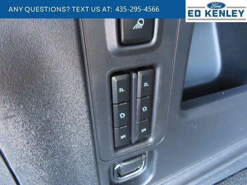 Used 2025 Ford Expedition Platinum AWD/4WD image 36