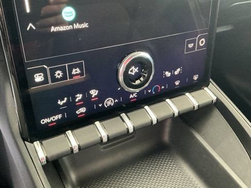 Used 2025 GMC Terrain Elevation AWD/4WD image 22