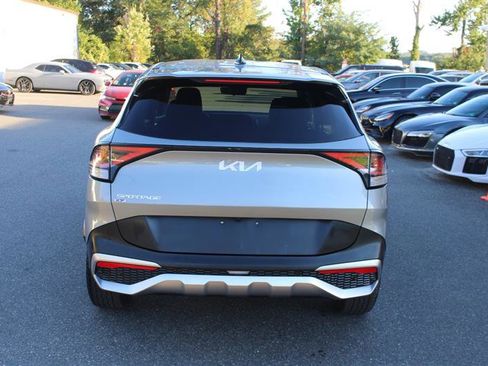 Used 2024 Kia Sportage LX image 7