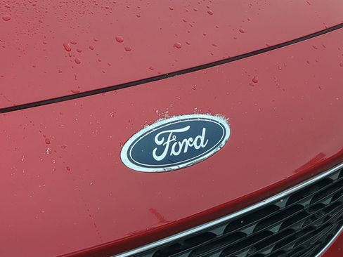 Used 2022 Ford Escape SEL image 13