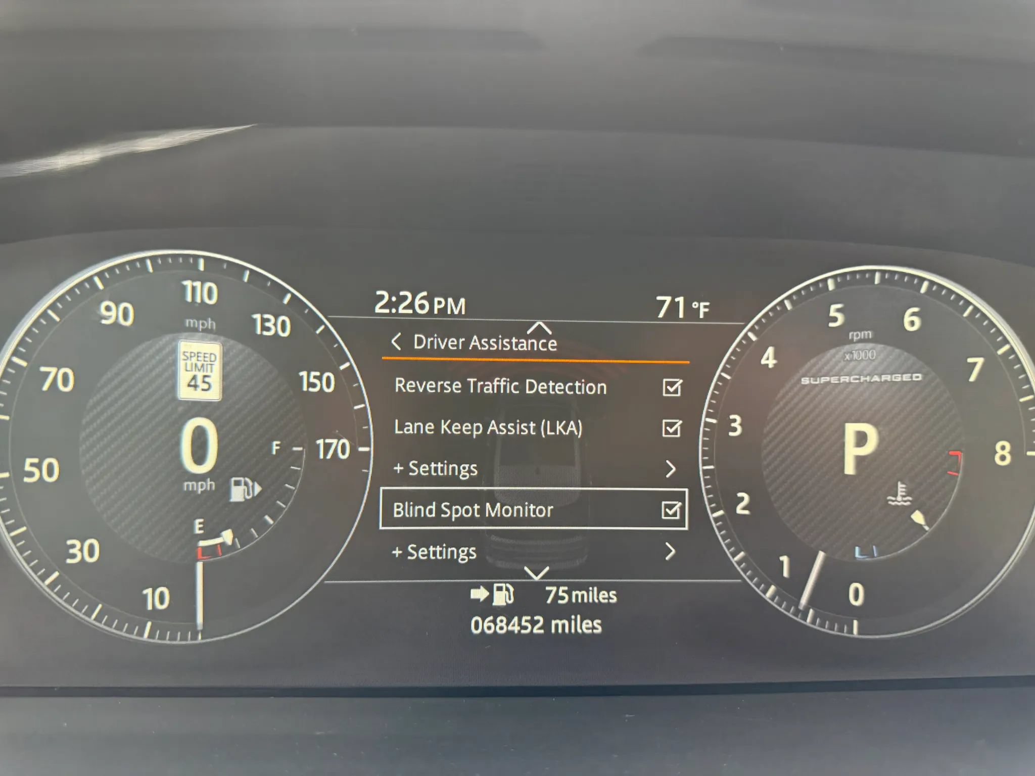 Used 2017 Land Rover Range Rover Supercharged AWD/4WD image 32