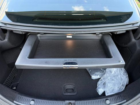 Used 2017 Mercedes-Benz E 300 image 46