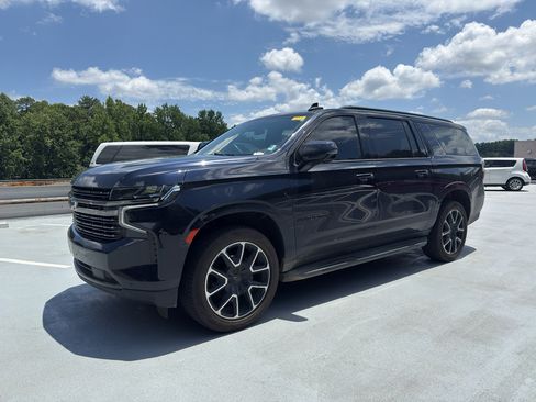 Used 2021 Chevrolet Suburban RST w/ Luxury Package RWD image 1