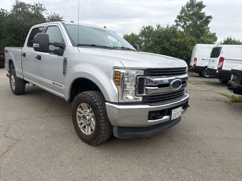 Used 2019 Ford F250 XLT image 7