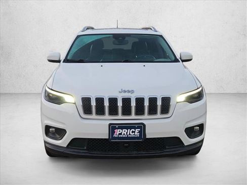 Used 2021 Jeep Cherokee Latitude Plus w/ Sun & Sound Group FWD image 7