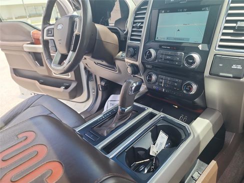 Used 2016 Ford F150 King Ranch w/ Equipment Group 601A Luxury RWD image 30