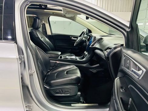 Used 2021 Ford Edge Titanium AWD/4WD image 30